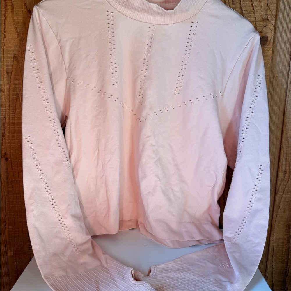 Old Navy cut out design ACTIVE lightPink Women's Top - XXL